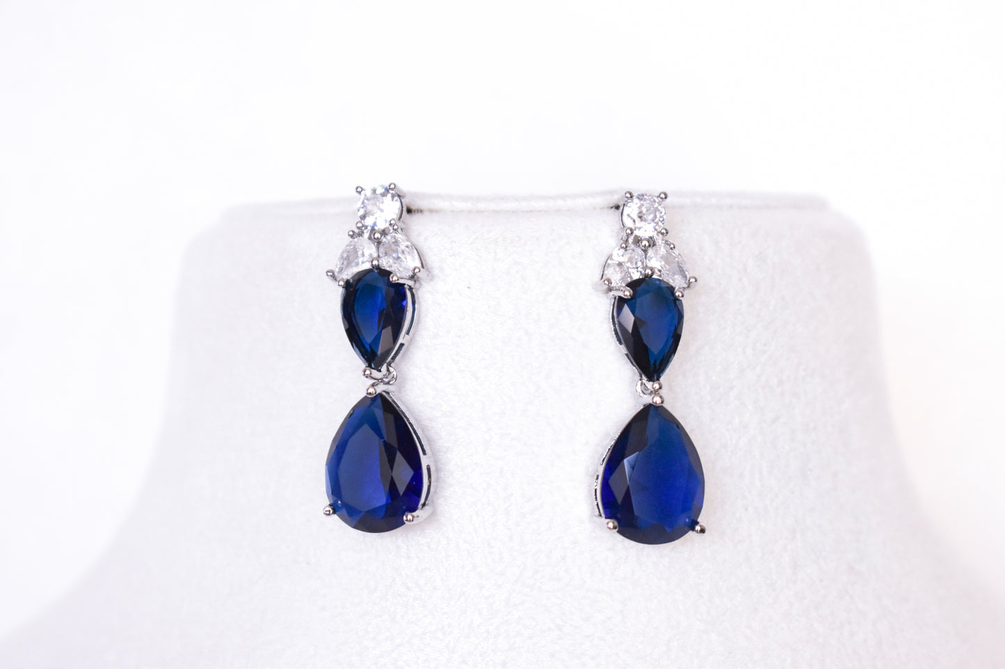 Mona Sapphire Jewellery Set
