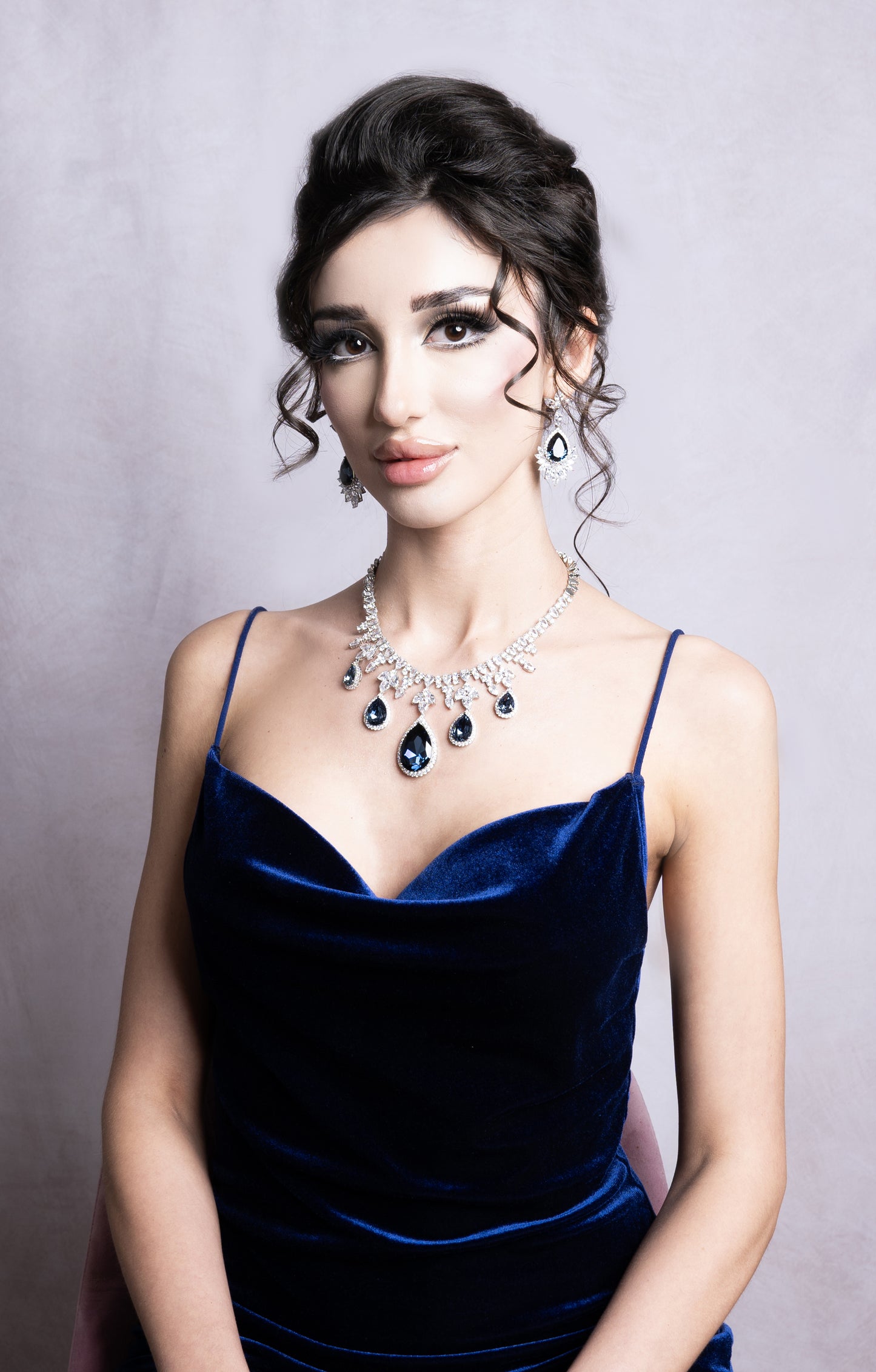 Leila Sapphire Jewellery Set