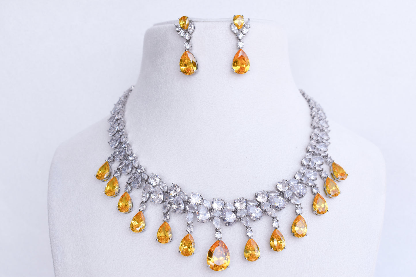 Zerish Yellow Topaz Jewellery Set