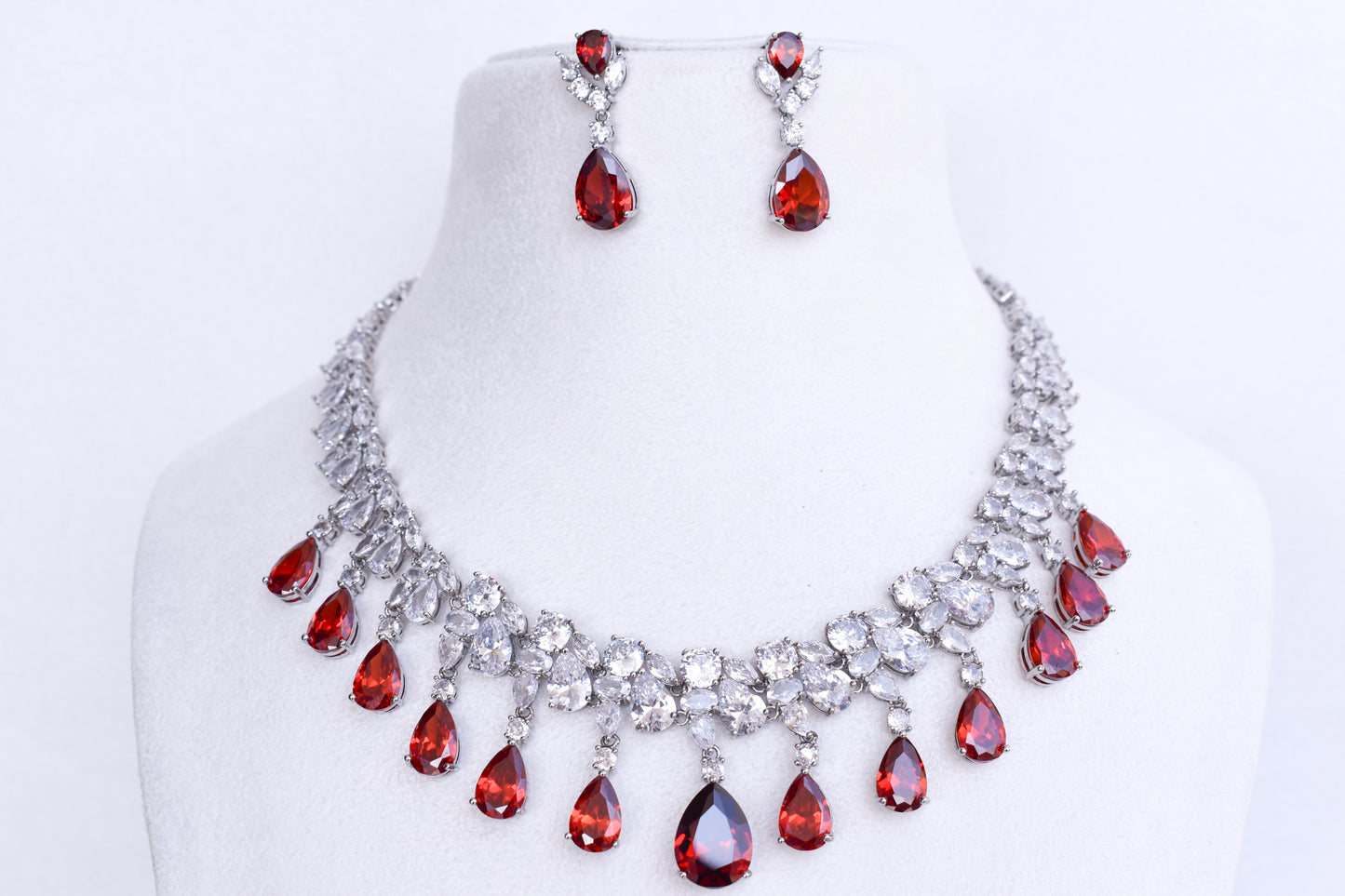 Zerish Garnet Jewellery Set