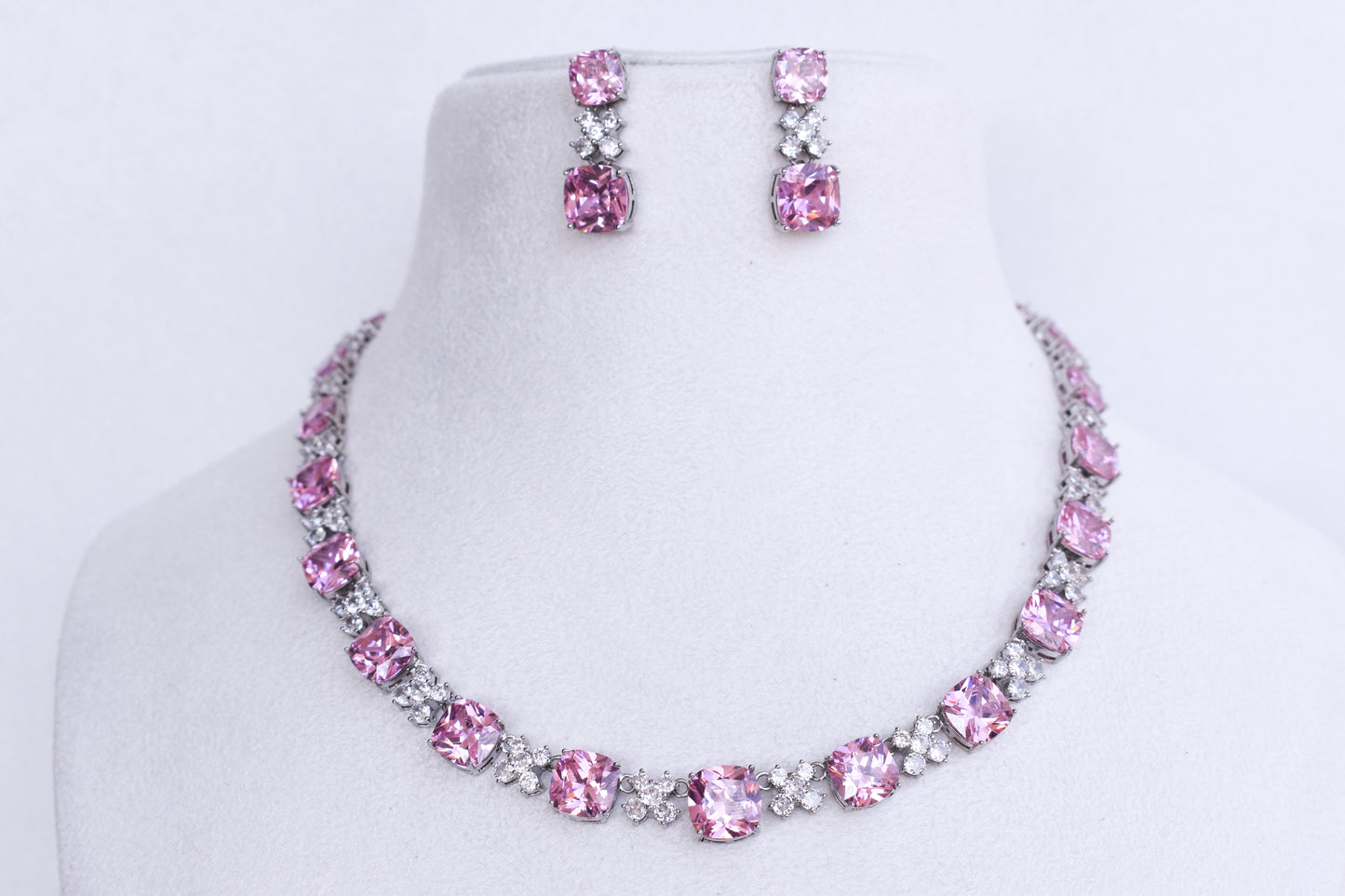 Sara Pink Jewellery Set