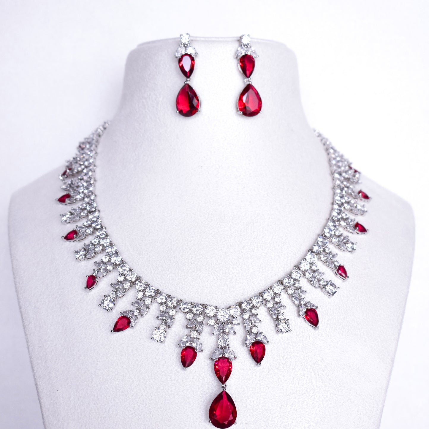 Mona Ruby Jewellery Set