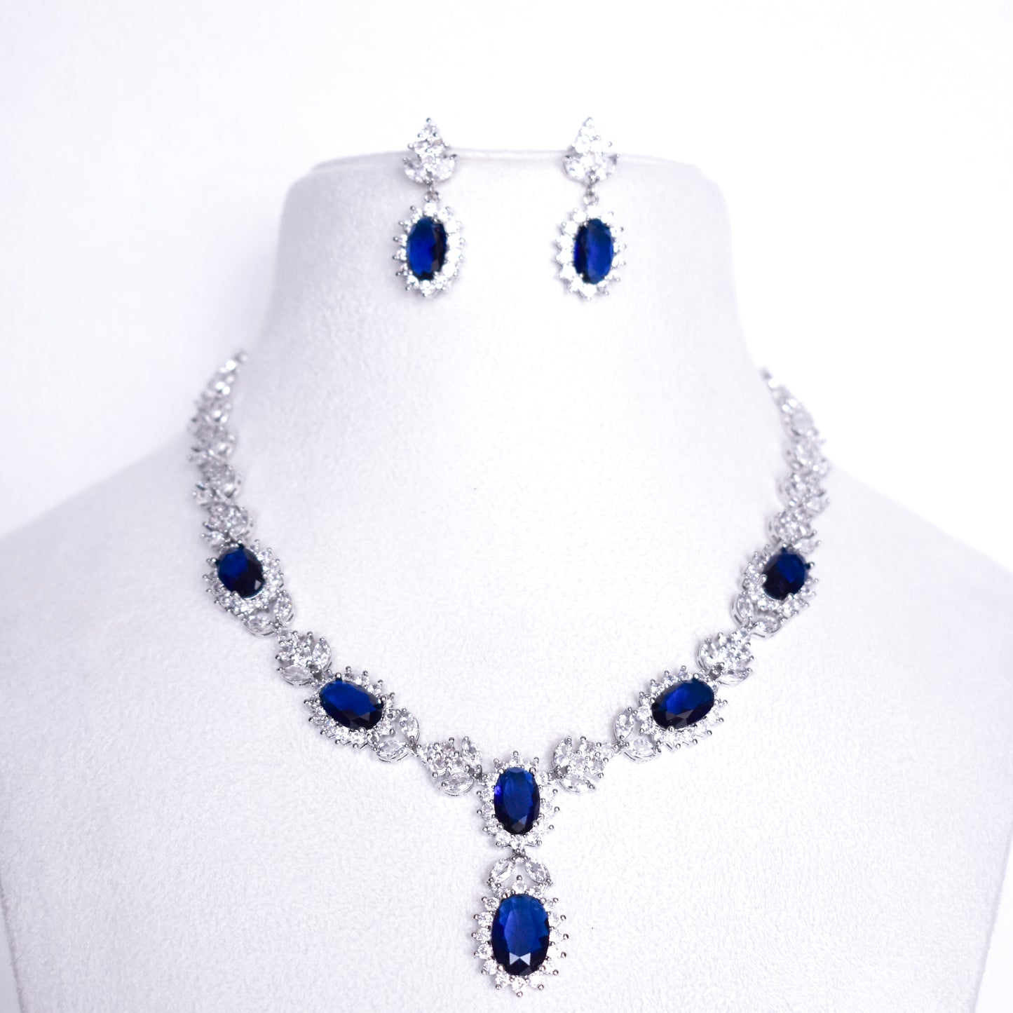 Sana Sapphire Jewellery Set