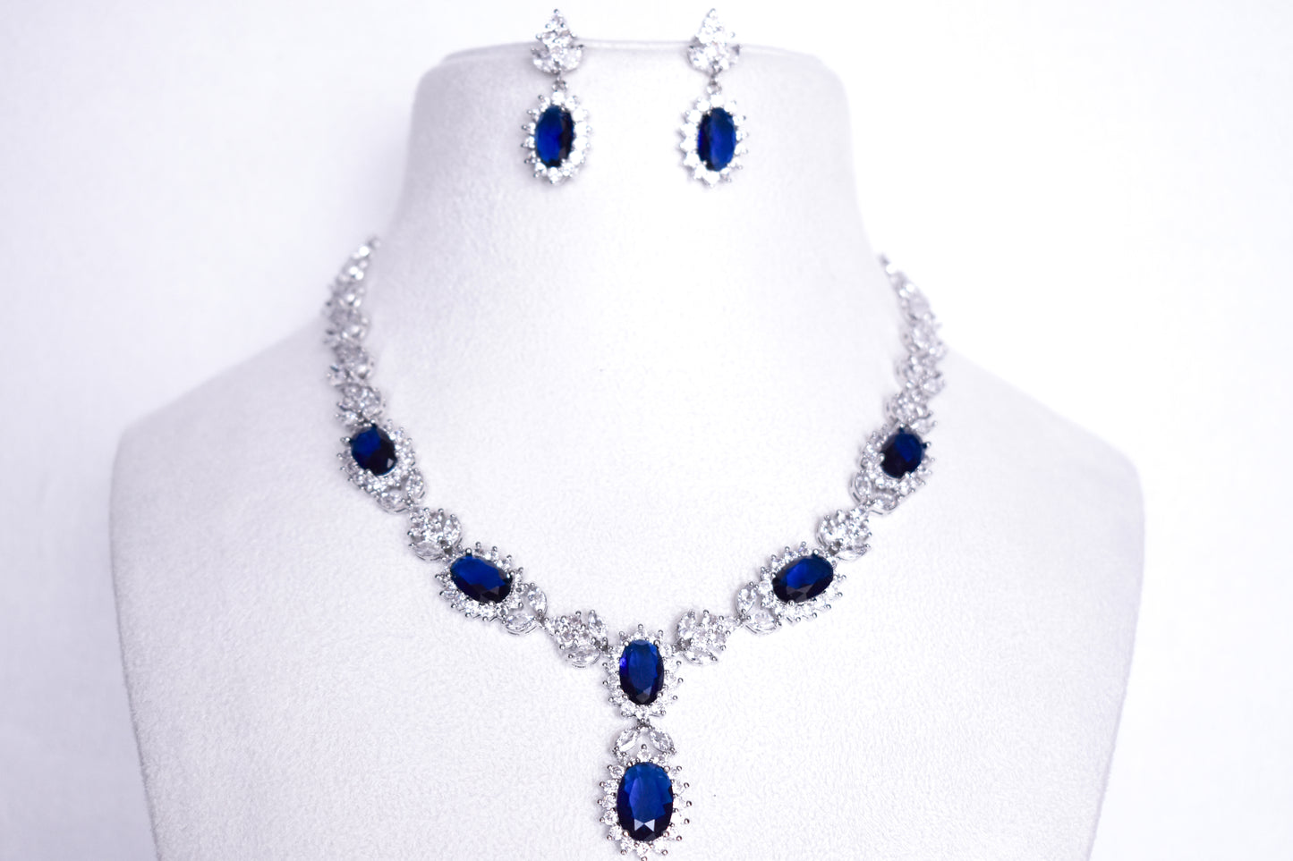 Sana Sapphire Jewellery Set