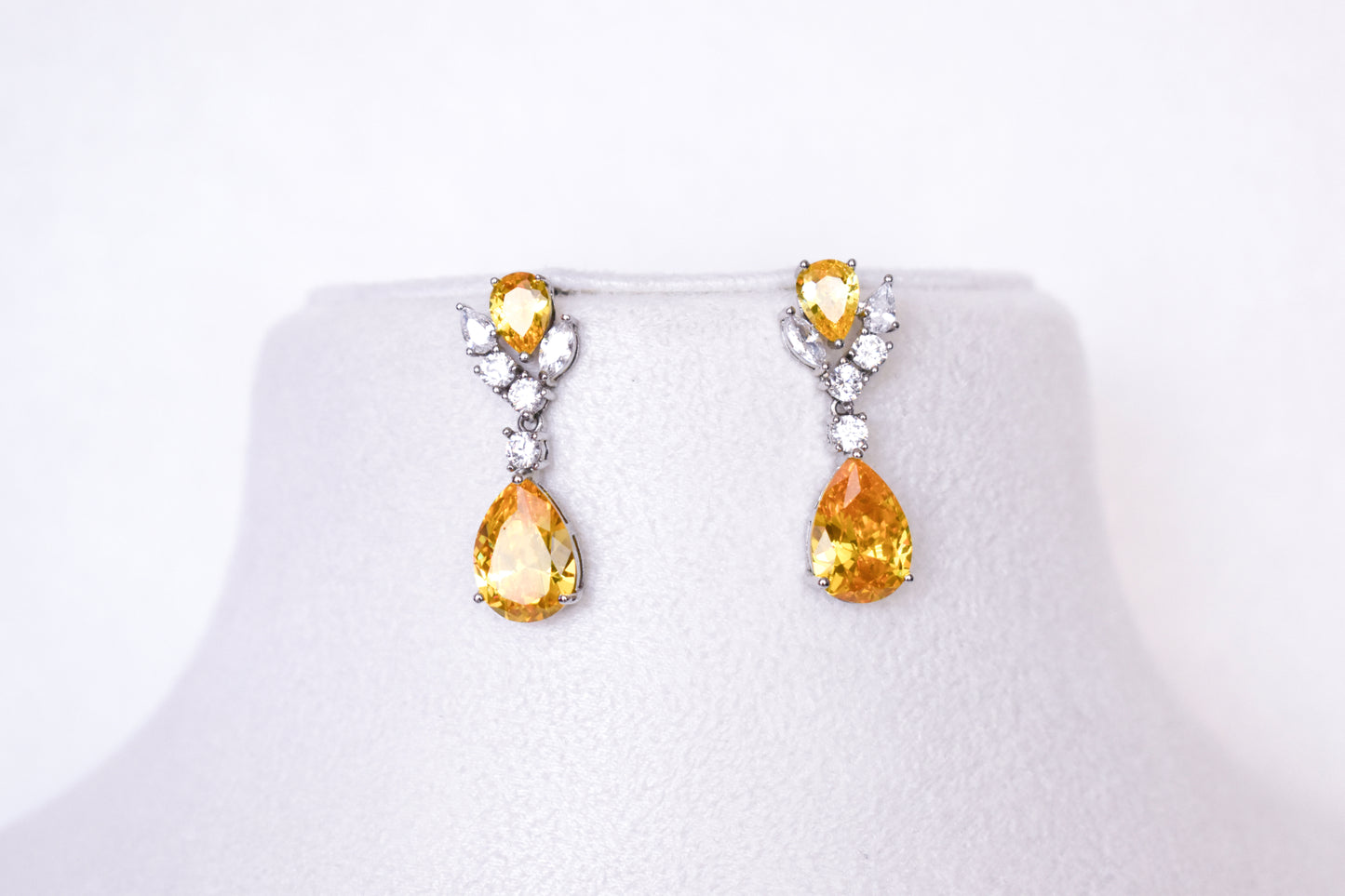 Zerish Yellow Topaz Jewellery Set