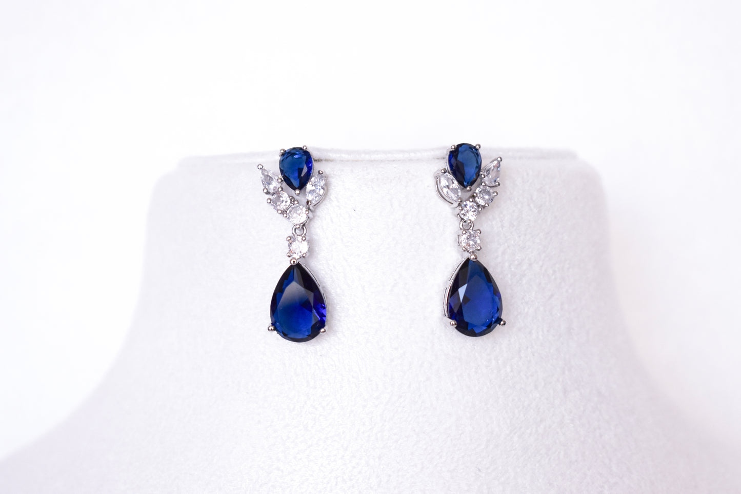 Zerish Sapphire Jewellery Set