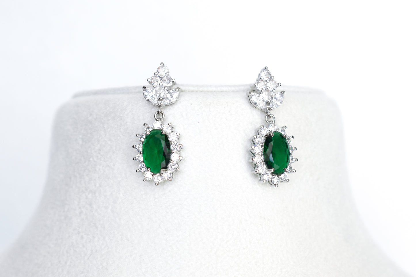 Sana Emerald Jewellery Set