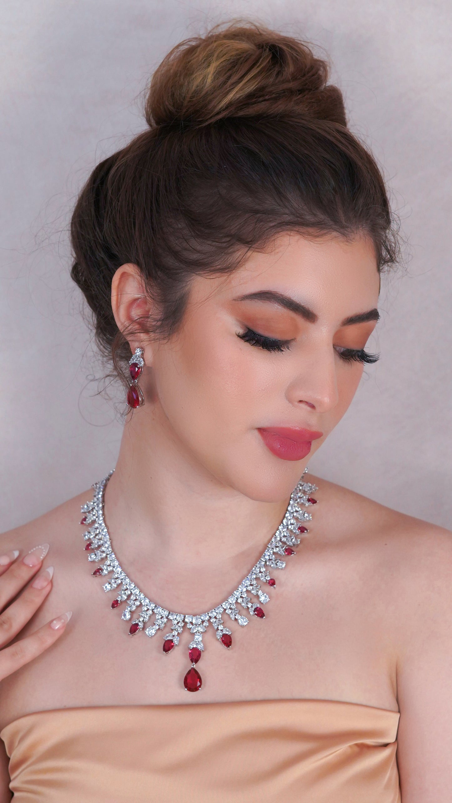 Mona Ruby Jewellery Set